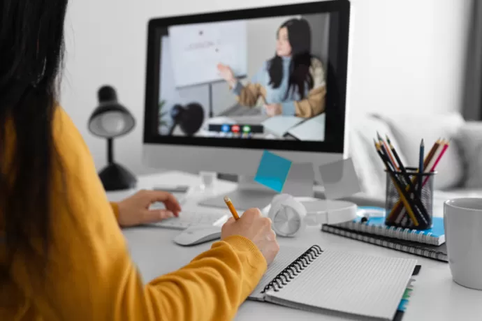 two people using video conferencing to have a meeting