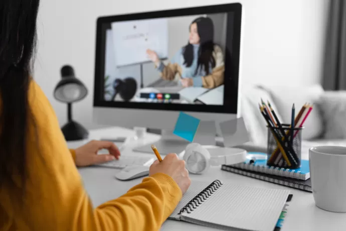 two people using video conferencing to have a meeting