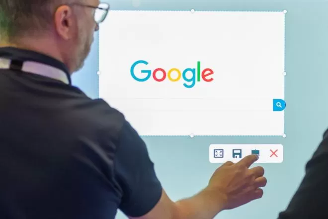 Clevertouch expert showing how to resize a Google search box